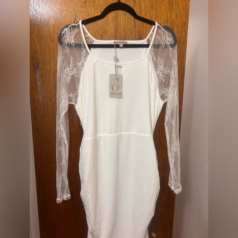 Kimi and Kai White Sheath Dress with Raglan Lace Sleeves
